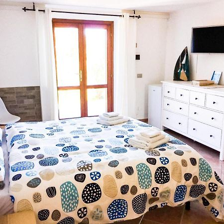 B&B Tavolara Puntaldia Buitenkant foto