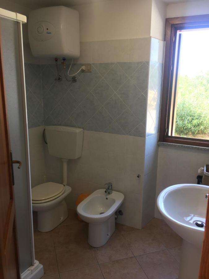 B&B Tavolara Puntaldia Buitenkant foto