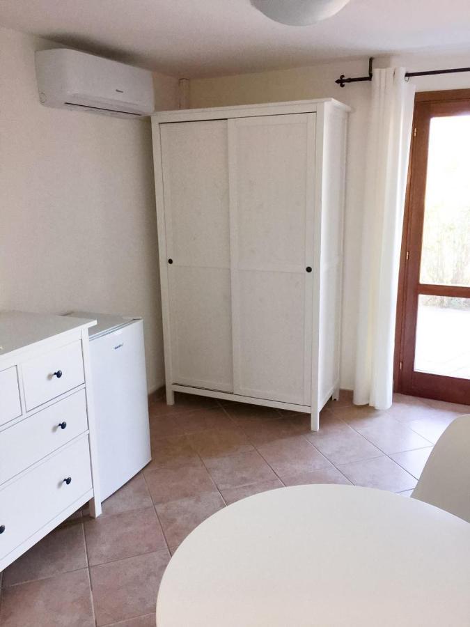 B&B Tavolara Puntaldia Buitenkant foto